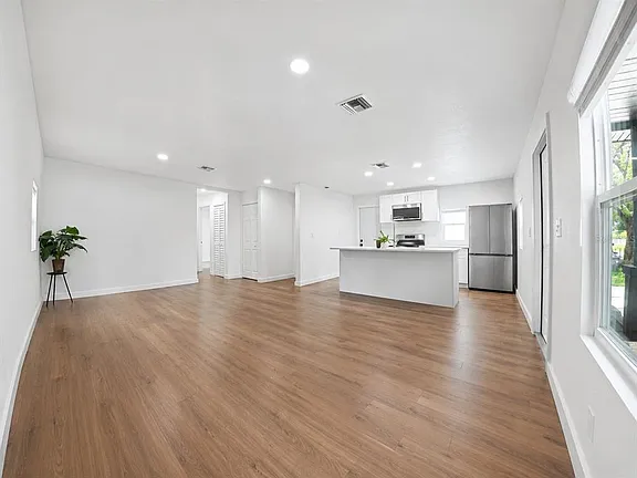 9212 N Brooks St – Tampa, FL 33612